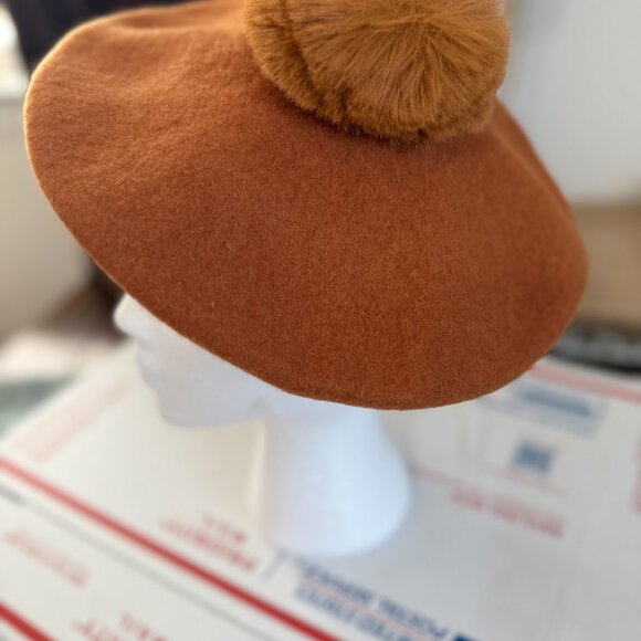 Wool Beret Hats - Picture 2 of 8